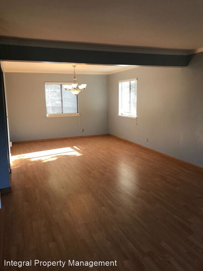 Foto del edificio - 4 br, 2.5 bath House - 2263 Lupine Road