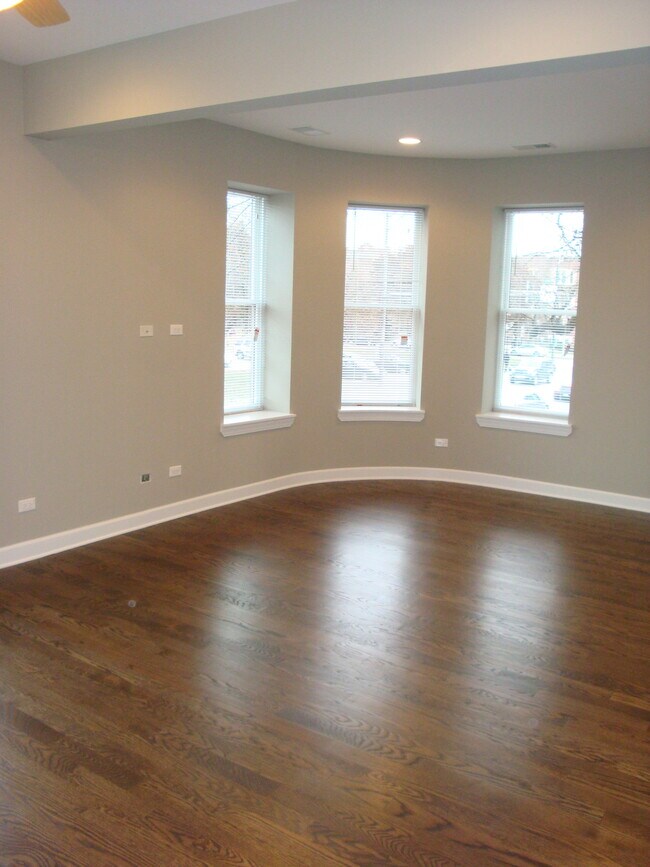 Sala de estar - 2800 W Logan Blvd