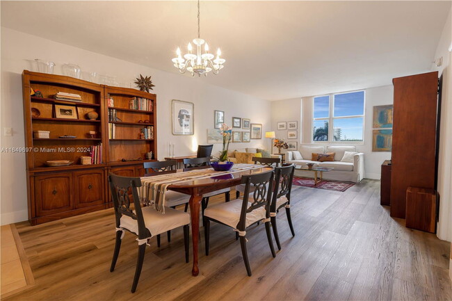 Building Photo - 3001 S Ocean Dr