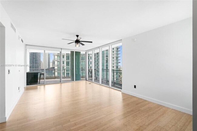 Foto del edificio - 90 SW 3rd St
