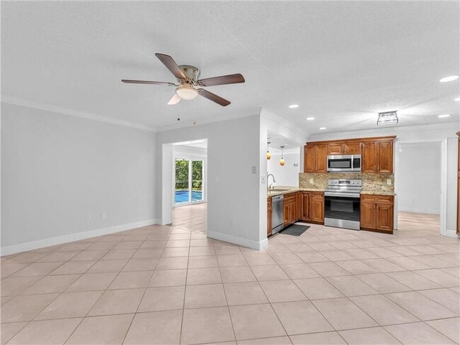 Building Photo - 11762 NW 26th Ct