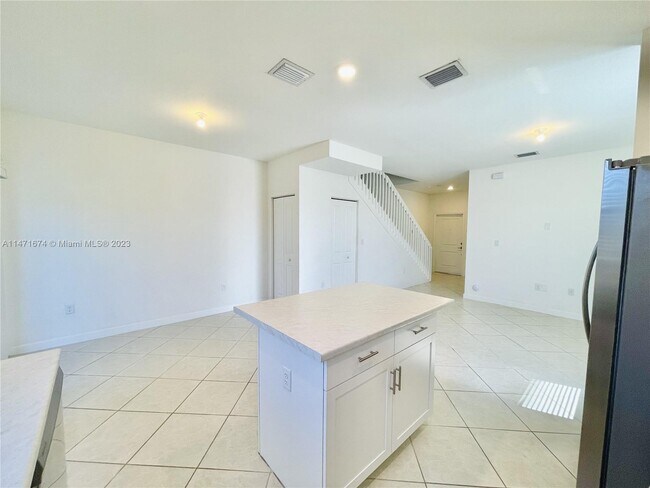 Foto del edificio - 18090 SW 147th Ct