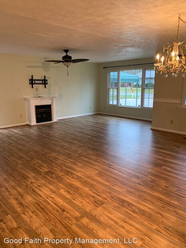 Building Photo - 3 br, 1.5 bath House - 34 Mountain Breeze