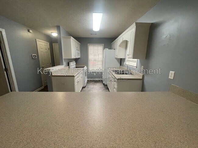 Foto del edificio - 1224 Longpoint Dr