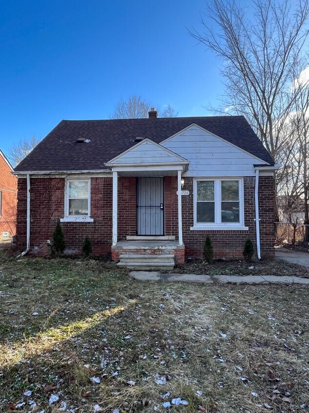 $1,000 - 3 bedroom Bungalow - $1,000 -  3 bedroom Bungalow