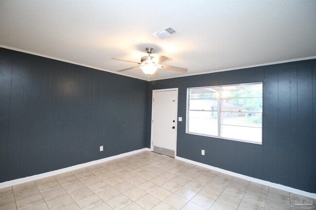 Building Photo - 6618 Applegate St