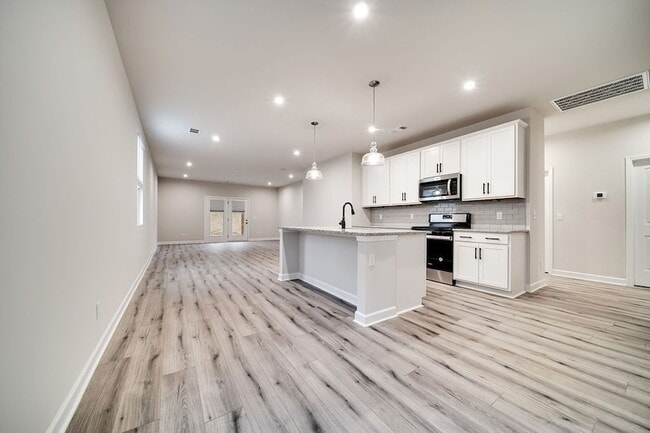 Building Photo - 4296 Socata Ct