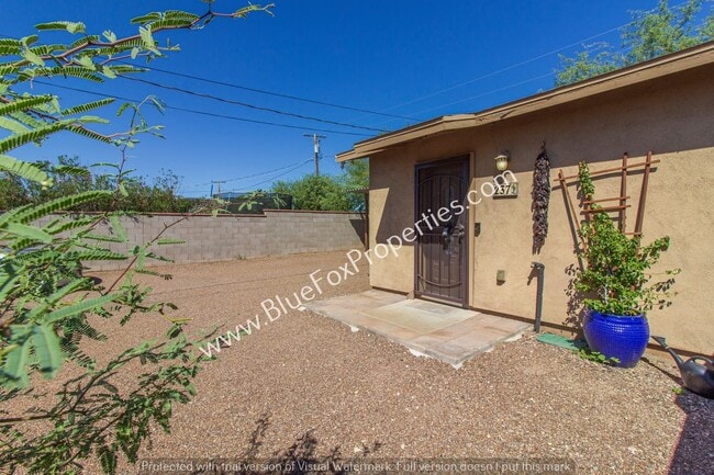 Foto del edificio - 237 E Waverly St