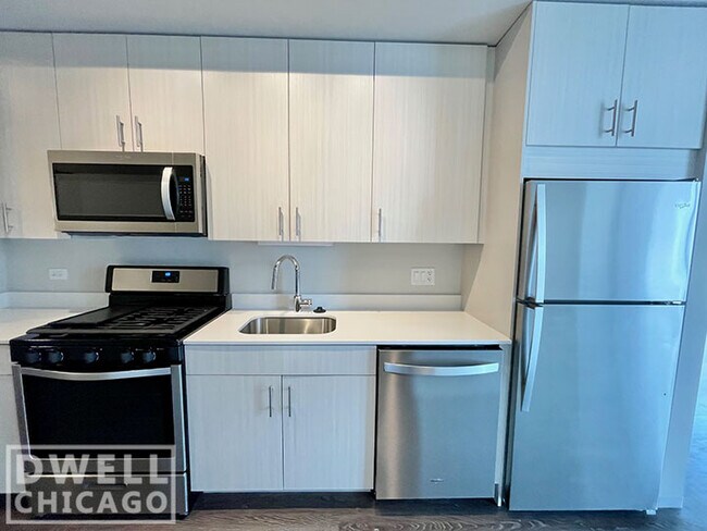 Foto del edificio - 649 S Clark St