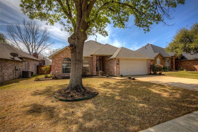 Primary Photo - 909 Mallard Way