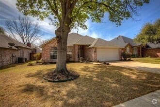 Building Photo - 909 Mallard Way