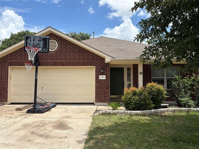 Building Photo - 2204 Bakers Way