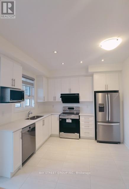 Building Photo - 8 Massachusetts Ln