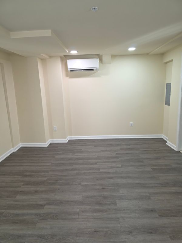 Foto del edificio - 225 Pemberton Rd