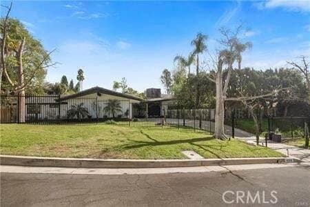 Primary Photo - 10356 Claire Ave