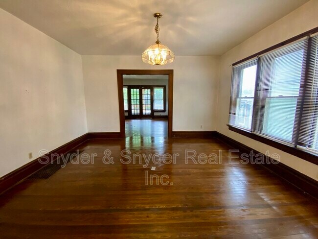 Foto del edificio - 400 Cloverdale Ave