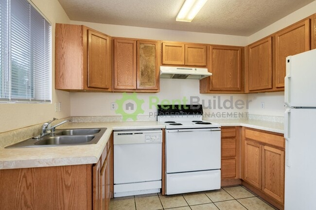 Building Photo - CALL US TODAY AT (505) 808-6467 TO SCHEDULE A CONVENIENT SHOWING