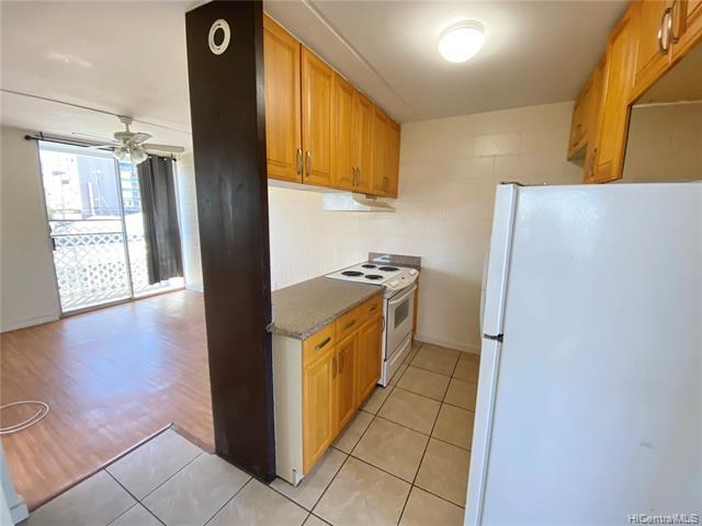 Building Photo - 1228 Lunalilo St