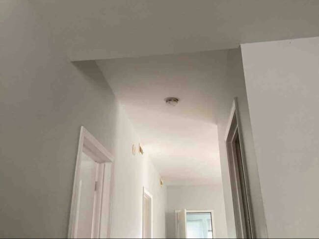 Building Photo - 8423 S Muskegon Ave