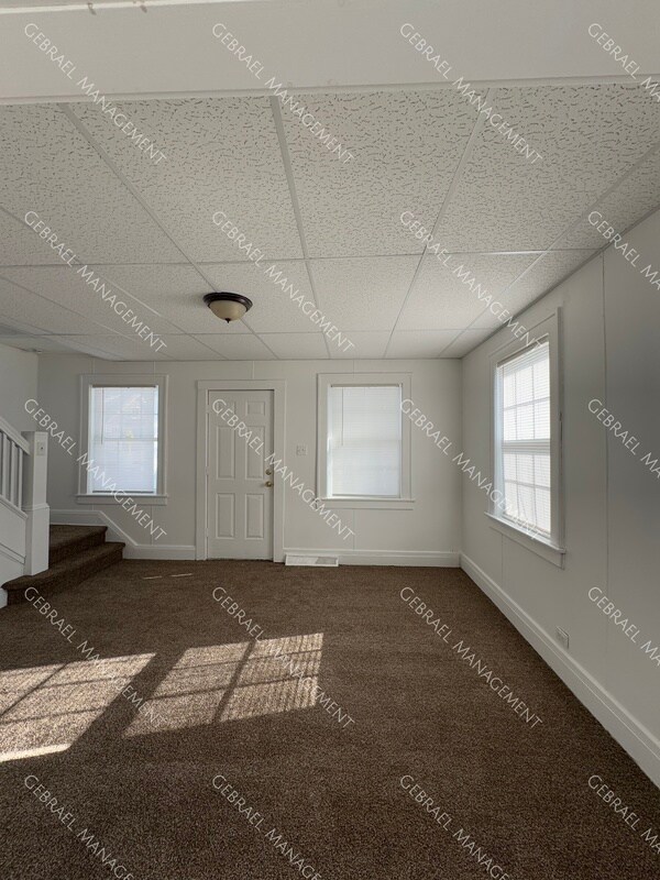 Building Photo - 815 Blair St