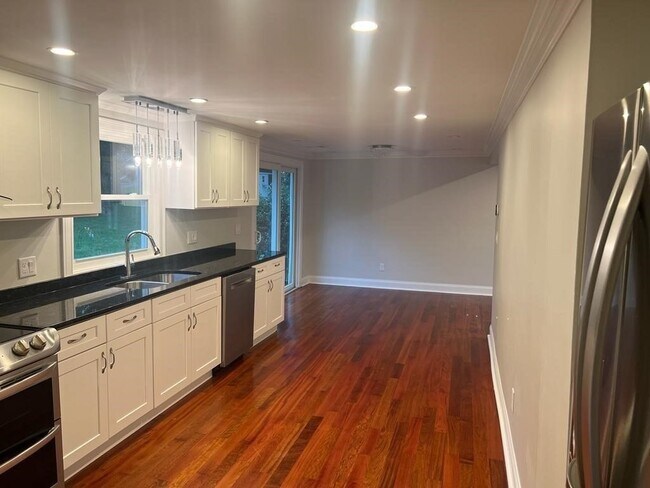 Foto del edificio - 5 Brookdale Rd