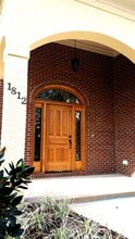 Building Photo - 1812 Ashley Hall Way