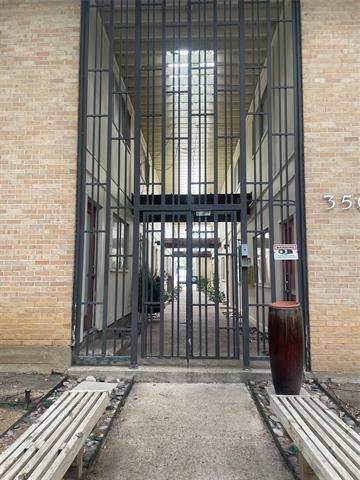 Foto del edificio - 3500 Routh St