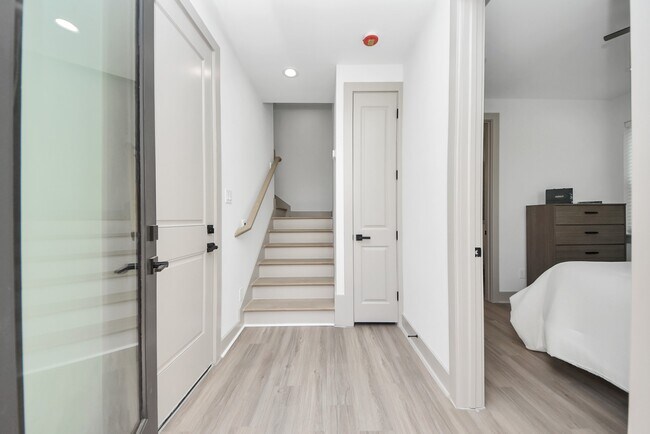 Foto del edificio - 5306 Kindred Gdn Ln