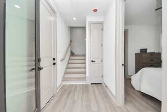 Building Photo - 5306 Kindred Gdn Ln