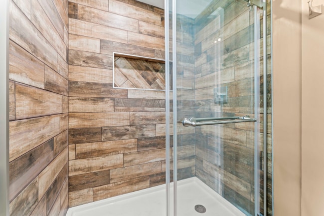 Building Photo - 5360 California Ave