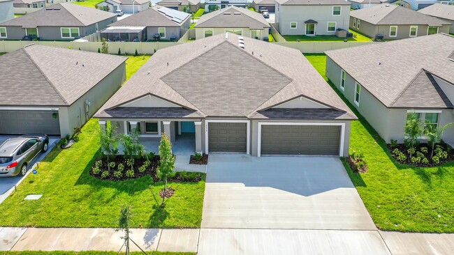 Building Photo - Beautiful 4 bedroom 2.5 bathroom Single Family House! Like new!