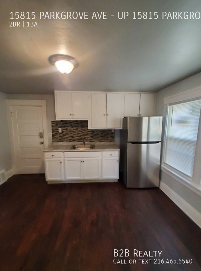 Foto del edificio - 15815 Parkgrove Ave