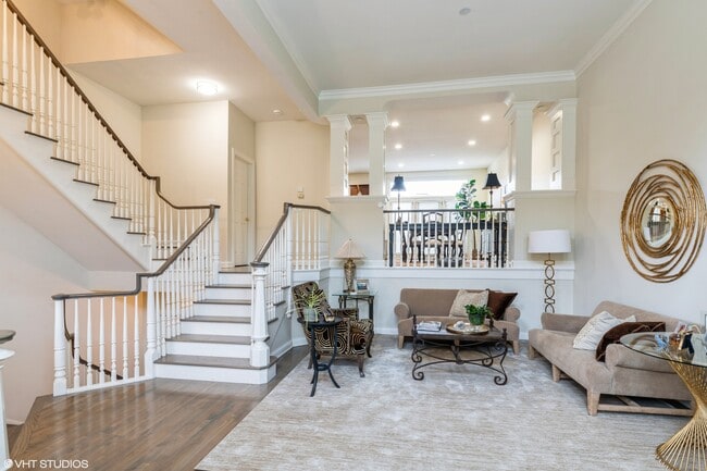 Building Photo - 2016 Valor Ct