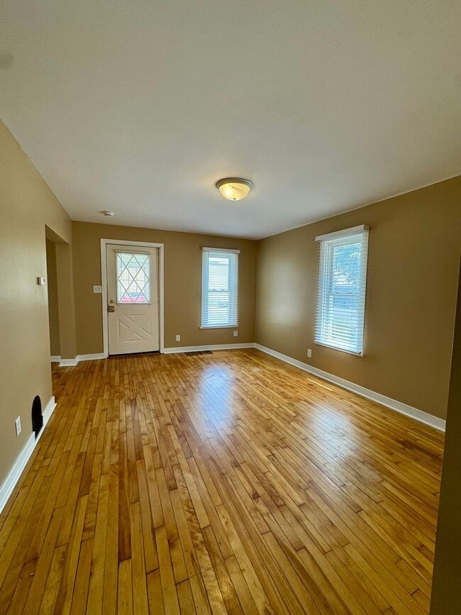 Building Photo - Rochester MN 3 bedrooms, 2 bathrooms, and ...