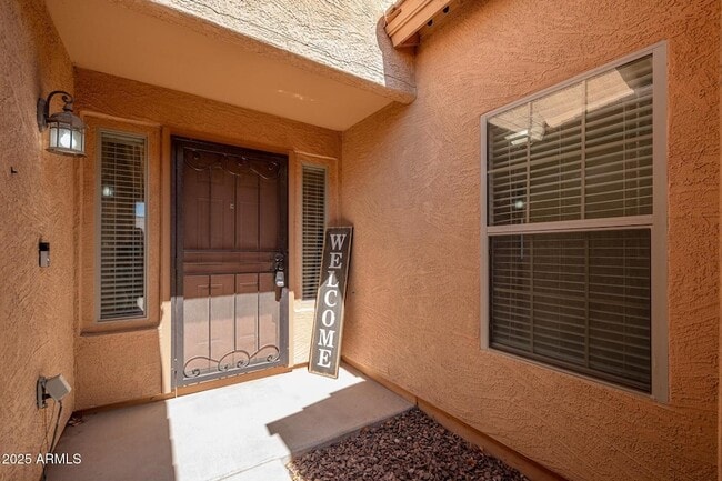 Building Photo - 25256 W Darrel Dr