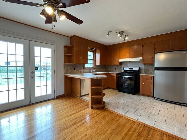 Foto del edificio - Three Bedroom Tulsa, 1 Bath