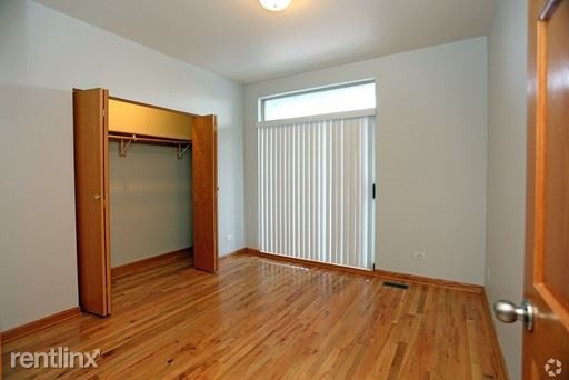 Foto del edificio - 2032 W Division St