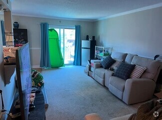 Building Photo - 614 Cherry Hill Dr