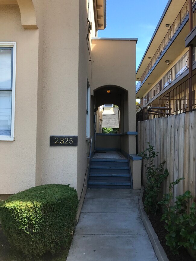 Foto del edificio - 2325 Channing Way