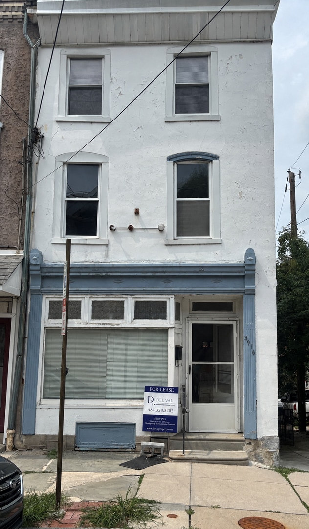 Building Photo - 3916 Terrace St