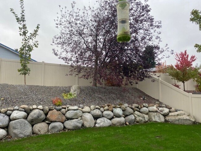 Foto del edificio - Liberty Lake Area-3 beds, 2baths Rancher Style House for rent Available NOW