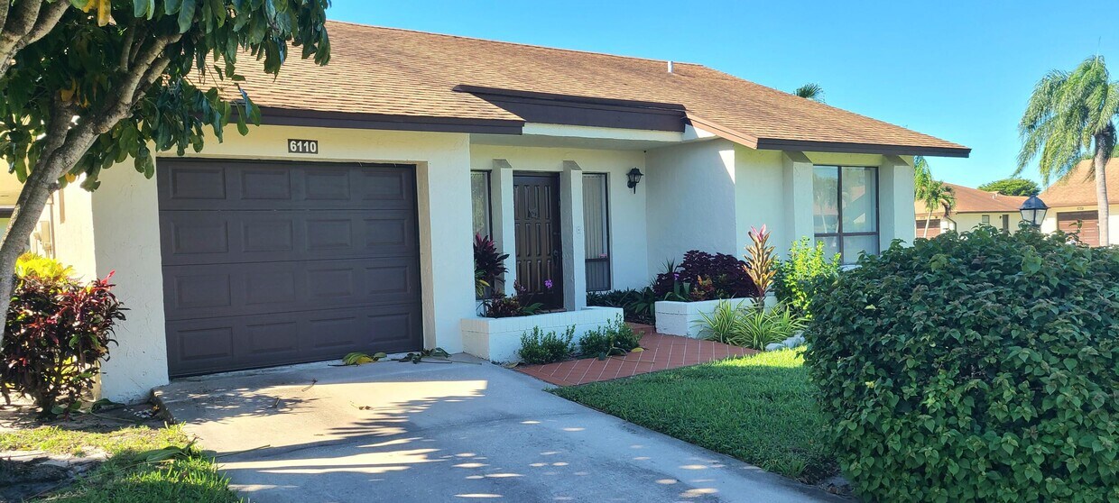 6110 Ambertree Ln, Greenacres, FL 33463 House Rental in Greenacres, FL