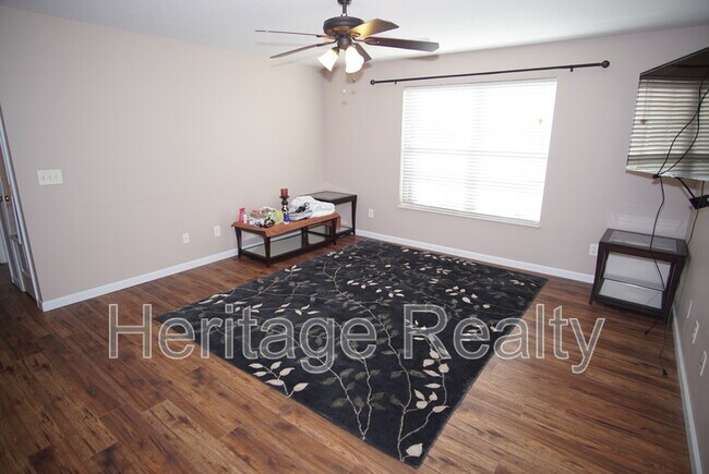 Foto del edificio - 4820 Poplar Crest Way