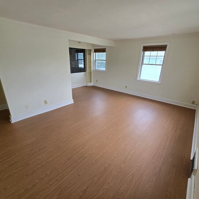 Photo - 155 Glenwood Ave Apartment