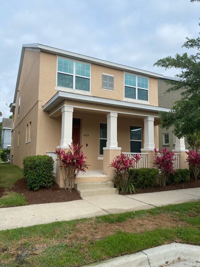 Foto del edificio - 3 BEDROOOMS. 2.5 BATHROOM SINGLE FAMILY HO...