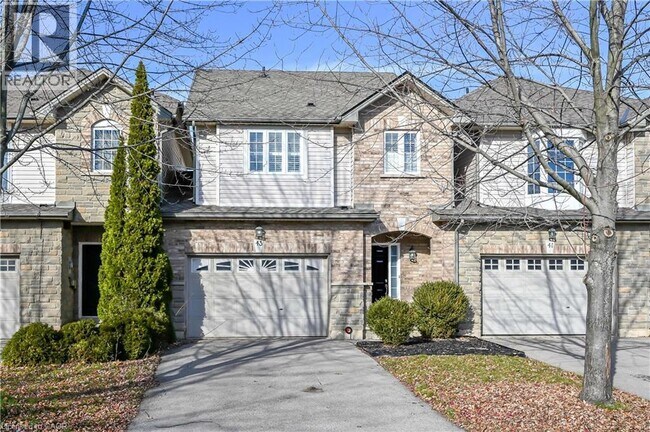 Photo du bâtiment - 43 Olivia Pl