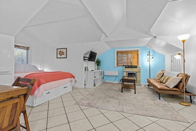 Foto del edificio - 912 Little Bay Ave