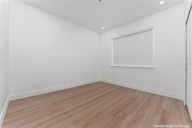 Foto del edificio - 81 Overleaf Ln