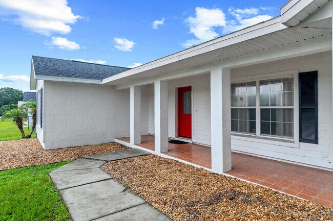 Foto del edificio - 645 NW 65th St
