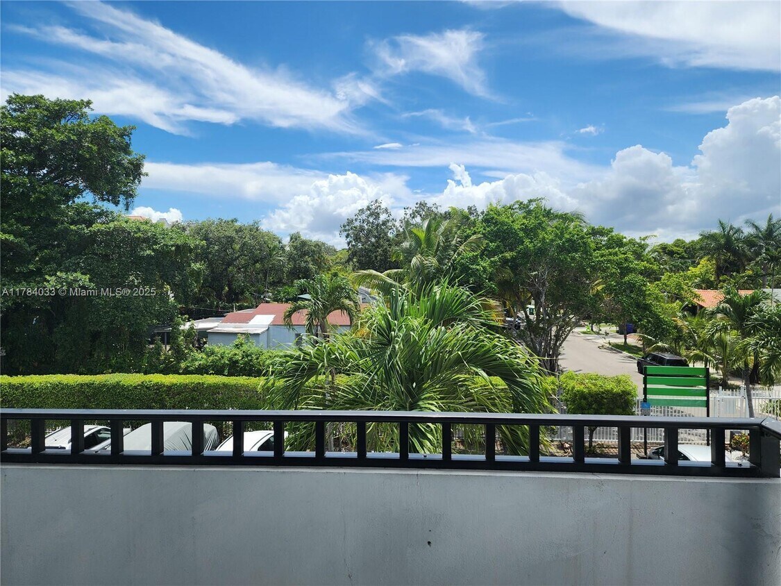 Foto principal - 1800 SW 25th St